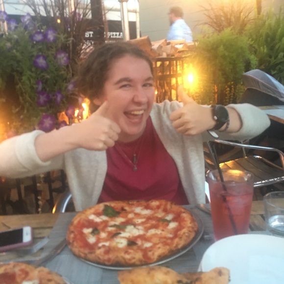 Profile Picture of Sheashea Flood (@sheaflood648) on Poshmark