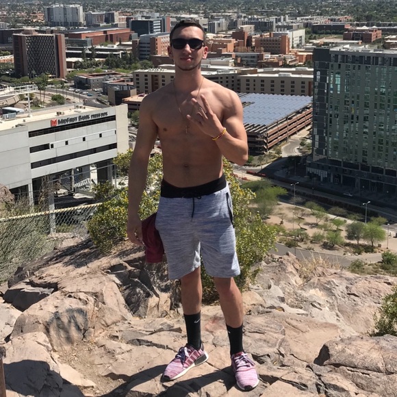 Profile Picture of James Odonnell (@jamesodonnell2) on Poshmark