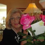 Profile Picture of Carol La Croix (@carol.lacroix.180) on Instagram