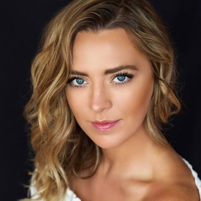 Profile Picture of Andi-lou Horne (@@AndiLouise) on Twitter