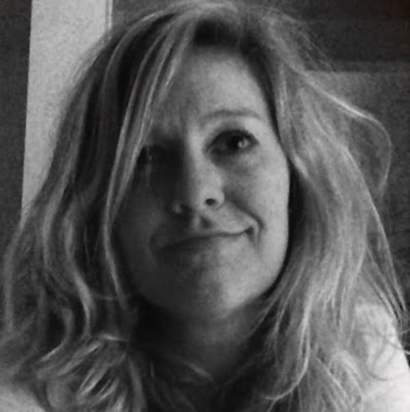 Profile Picture of Kelli Wagener (@kelliwagener) on Poshmark