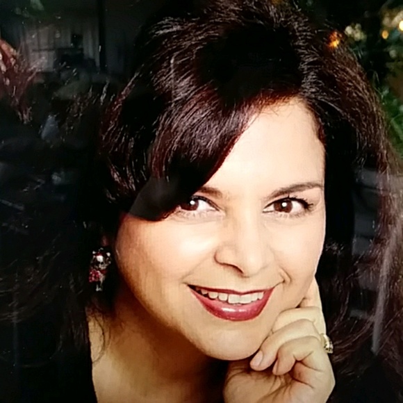 Jacqueline maria Pavan - Poshmark Profile Picture of Jacqueline maria Pavan (@jackiepavan) on Poshmark