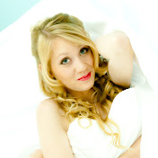 Profile Picture of Jolene Peterson (@Jellibeeno) on Youtube