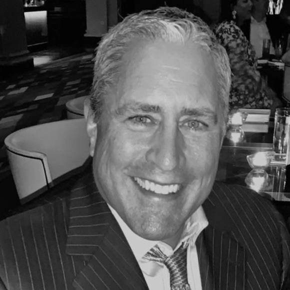 Profile Picture of Aaron Ferraris (@aferraris1) on Poshmark