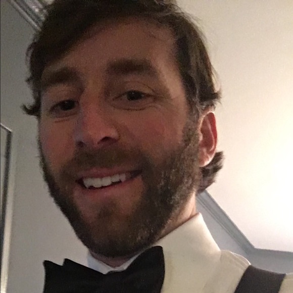 Profile Picture of Craig Bing (@thecraigbing) on Poshmark