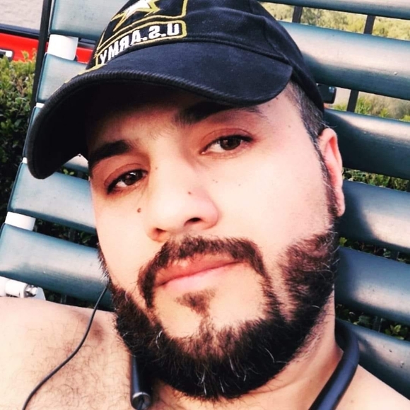 Profile Picture of Hayder Almusawi (@haydermousa924) on Poshmark