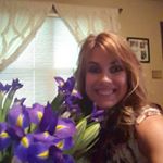 Profile Picture of Tanya Poulos (@tanyapoulos) on Instagram