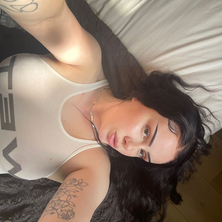 Profile Picture of clare johnson (@clarejohnson) on Tiktok