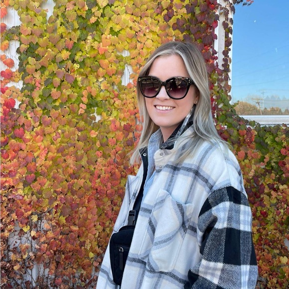 Profile Picture of Ragna Bygde (@ragna) on Poshmark
