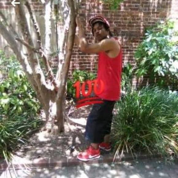 Profile Picture of Bryon Mack (@bryonmack) on Poshmark