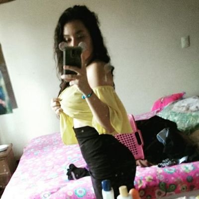 Profile Picture of Diana Velázquez (@DianVelazquez) on Twitter