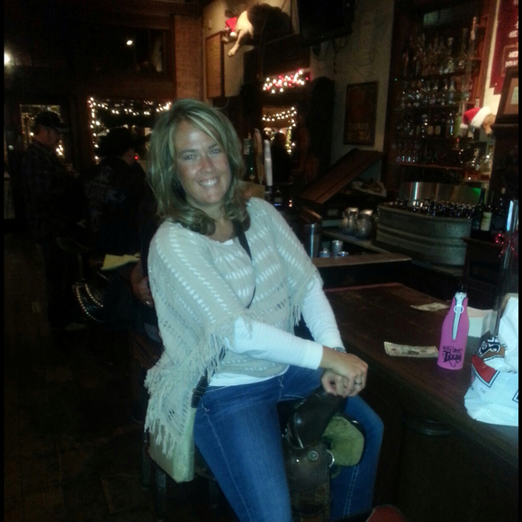 Profile Picture of Carol Harelson (@charelson) on Poshmark