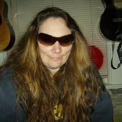 Profile Picture of Stacey Cramer (@swolff69) on Twitter