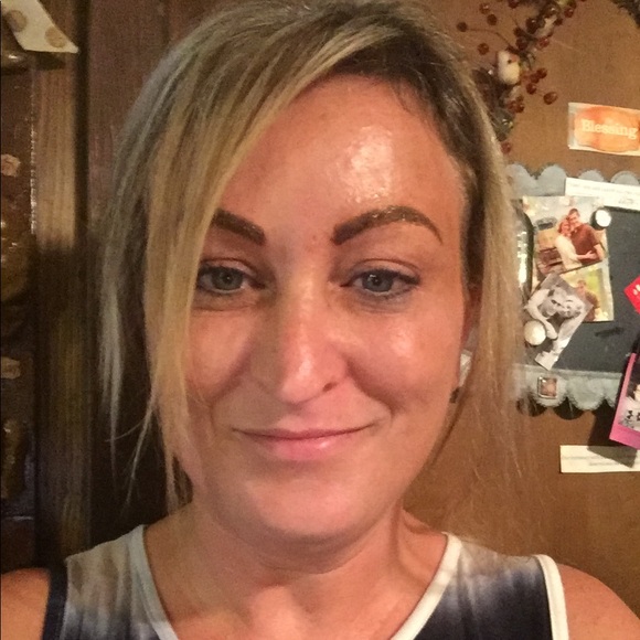 Profile Picture of Brittany Kitterlin (@bslo1238) on Poshmark