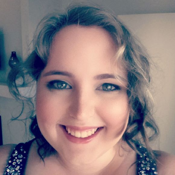 Profile Picture of Deanna Schneider (@bandrocks) on Poshmark