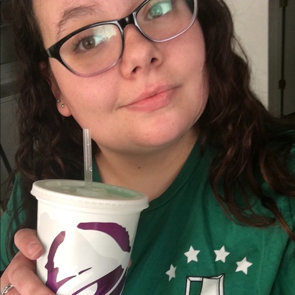 Autumn Christner - Poshmark Profile Picture of Autumn Christner (@autidah) on Poshmark