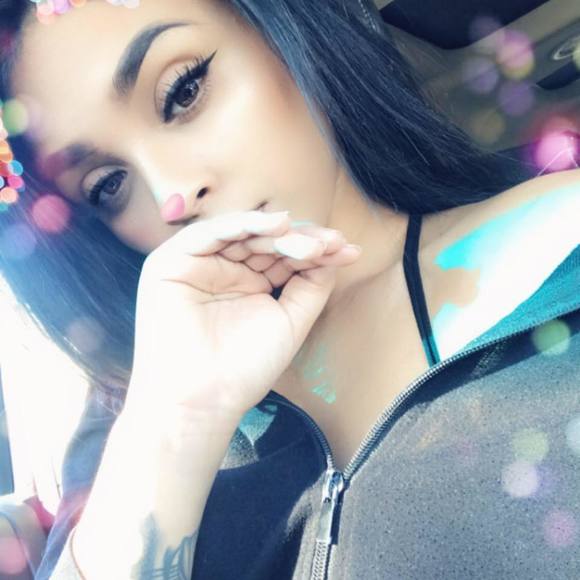 Profile Picture of Lucero Flores (@lucerof) on Poshmark