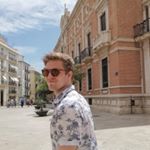 Profile Picture of Thomas Lazarom (@thomaslazarom) on Instagram