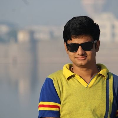 Profile Picture of Vivek Bhatt (@vivekbhatt498) on Twitter