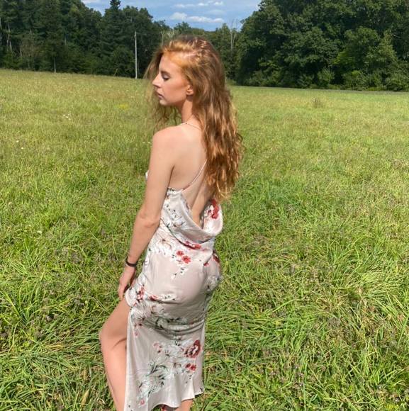 Profile Picture of Cameron Black (@mollyjuly) on Poshmark
