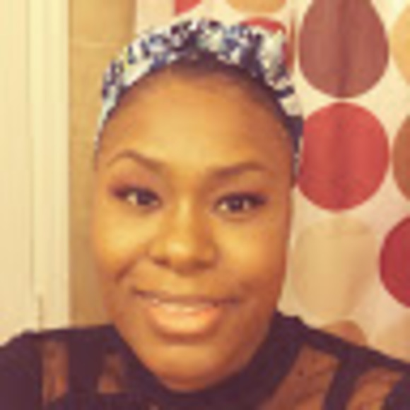 Profile Picture of Nadine Rathell (@rashadnadine) on Poshmark
