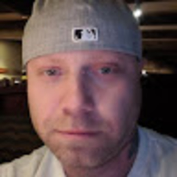 Profile Picture of James Woolley (@woolley19795) on Poshmark