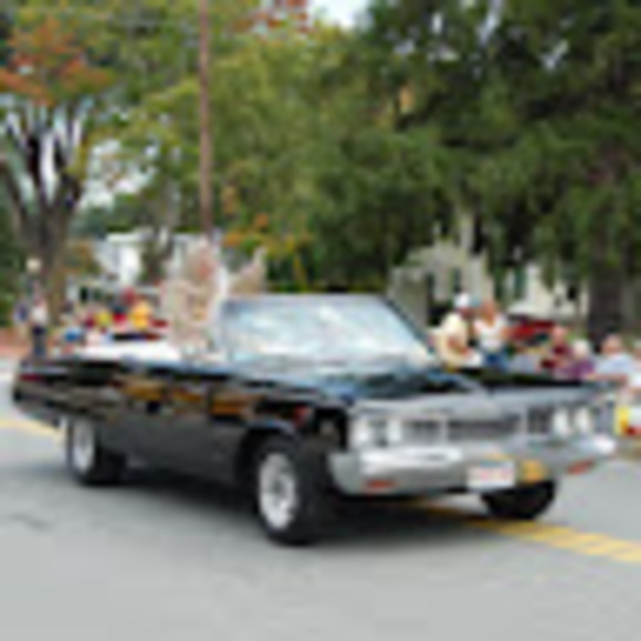 Profile Picture of Jim Lovett (@jimlovett) on Poshmark