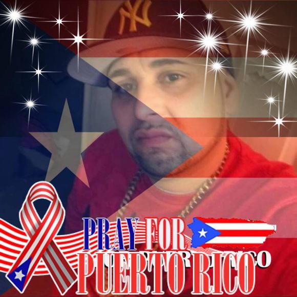 Profile Picture of Carlos Quiles (@carlos_quiles) on Poshmark