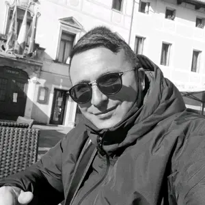 Profile Picture of micheleloforese19m (@micheleloforese19) on Tiktok