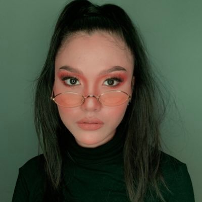 Profile Picture of rose (@eezazainal) on Twitter
