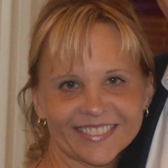 Profile Picture of Jane Demora (@demoraj) on Poshmark