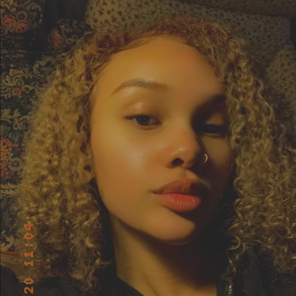 Profile Picture of Maya Harper (@kmayaj99) on Poshmark