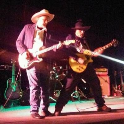 Profile Photo of Jeff Vermeys(Over The Border Band). (@JeffVermeys) on Twitter