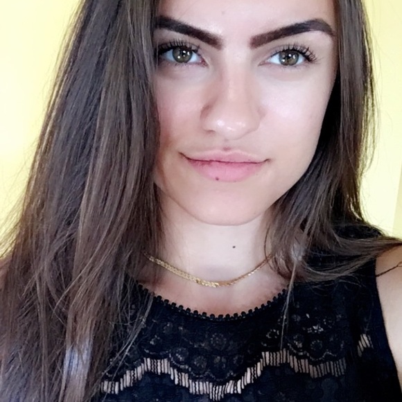 Profile Picture of Grace Recla (@grace3729) on Poshmark