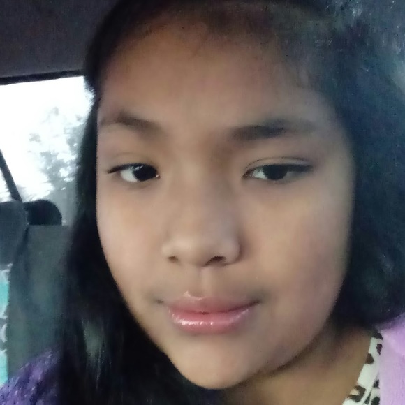 Profile Picture of Claudia Ramirez (@claudiaramir318) on Poshmark