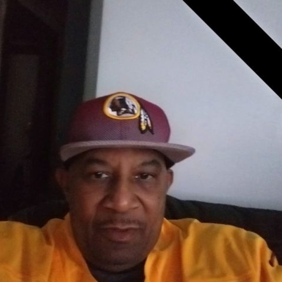 Profile Picture of Darryl Hobson (@darrylhobson60) on Poshmark