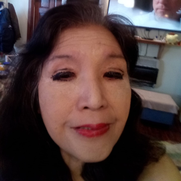 Marie Bureros - Poshmark Profile Picture of Marie Bureros (@mariebureros) on Poshmark