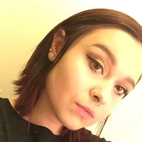 Profile Picture of Juliette Pishko (@jcpishxx) on Poshmark