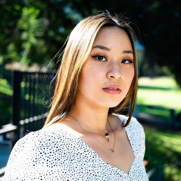 Profile Picture of Charlene Suh (@suhcharlene) on Poshmark