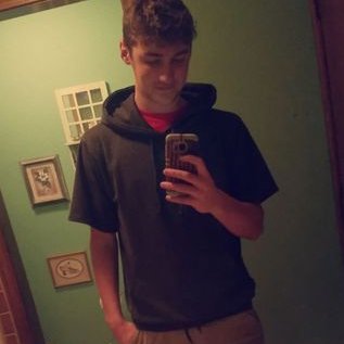 Profile Picture of Jonathan Hutchens (@jonhutchens8) on Twitter