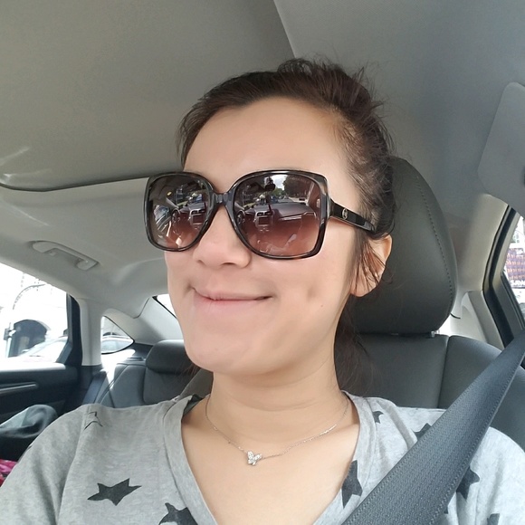 Profile Picture of Karena Yim (@misskyim) on Poshmark