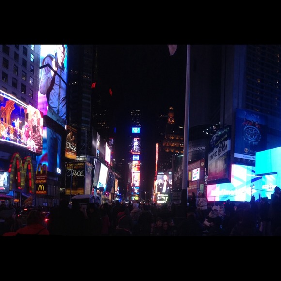 Roxanne Romero - Poshmark Profile Picture of Roxanne Romero (@roxy771) on Poshmark