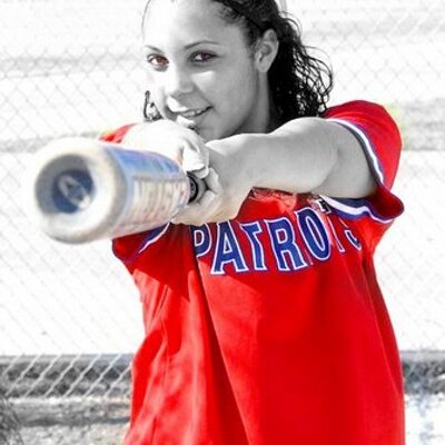 Profile Picture of Serena Mitchell (@SerenaMonte_14) on Twitter