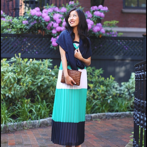 Profile Picture of Kim Lai (@bear16469) on Poshmark