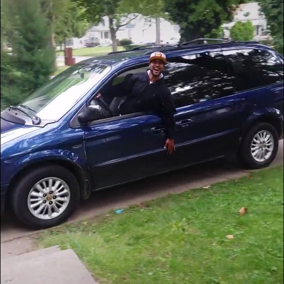 Profile Picture of Robert Yang (@personal74) on Poshmark