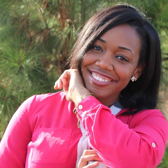 Profile Picture of Brielle Wright (@bswright88) on Poshmark