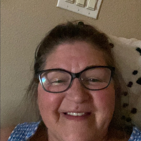 Merri jo Leon - Poshmark Profile Picture of Merri jo Leon (@leanranch) on Poshmark