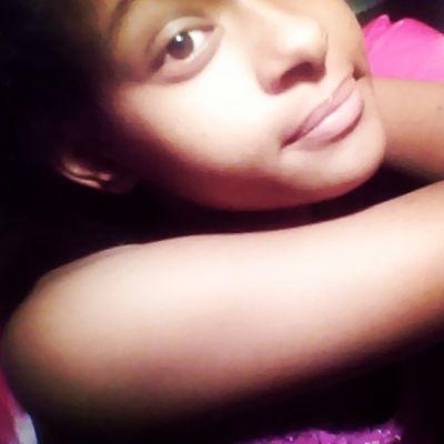 Profile Picture of Elise Richards (@richards_32) on Twitter