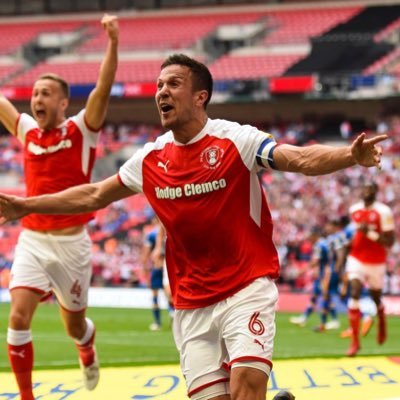 Profile Picture of Richard Wood (@w00dy16) on Twitter