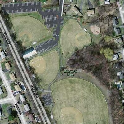 Profile Picture of South Lawrence West (@slwbbsb) on Twitter